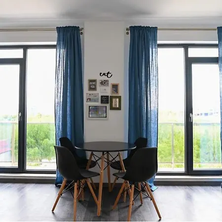 Mi Casa Su Casa